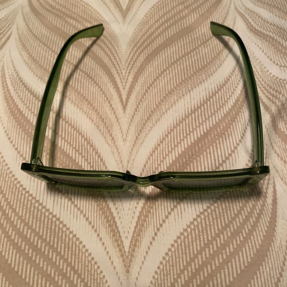 Green sunnies - Picture 2 of 2
